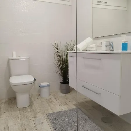 Sunset, Ocean Views 214 דירה