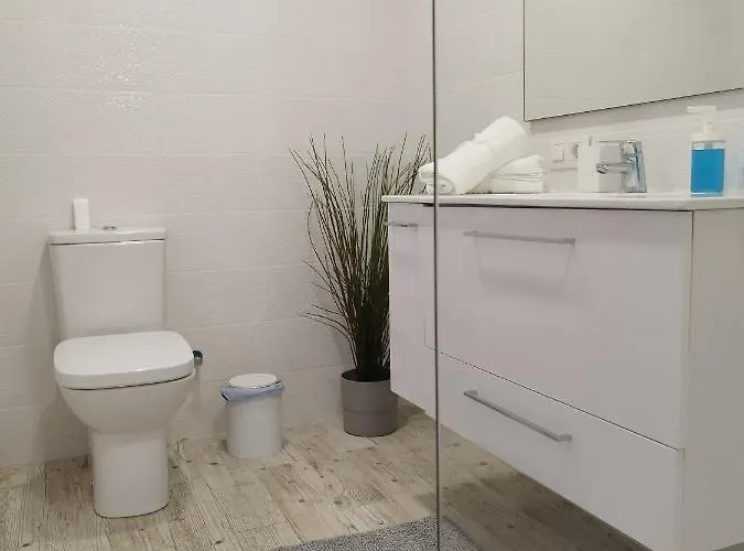 Sunset, Ocean Views 214 דירה