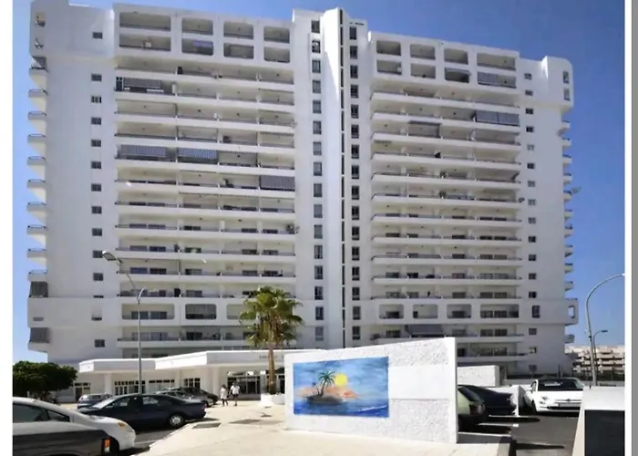 Sunset, Ocean Views 214 דירה